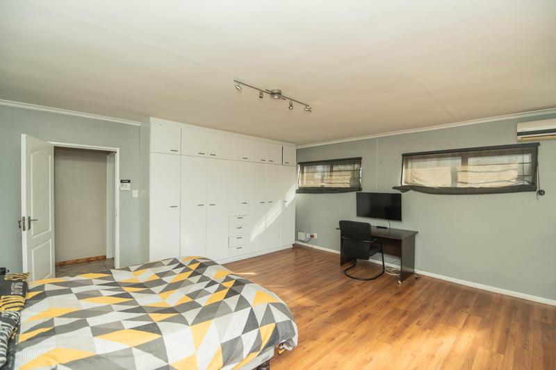 5 Bedroom Property for Sale in Bluewater Bay Eastern Cape